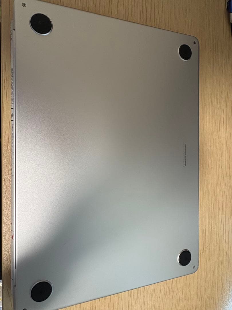 MacBook Air 13インチ 2022 M2 8GB 256GB