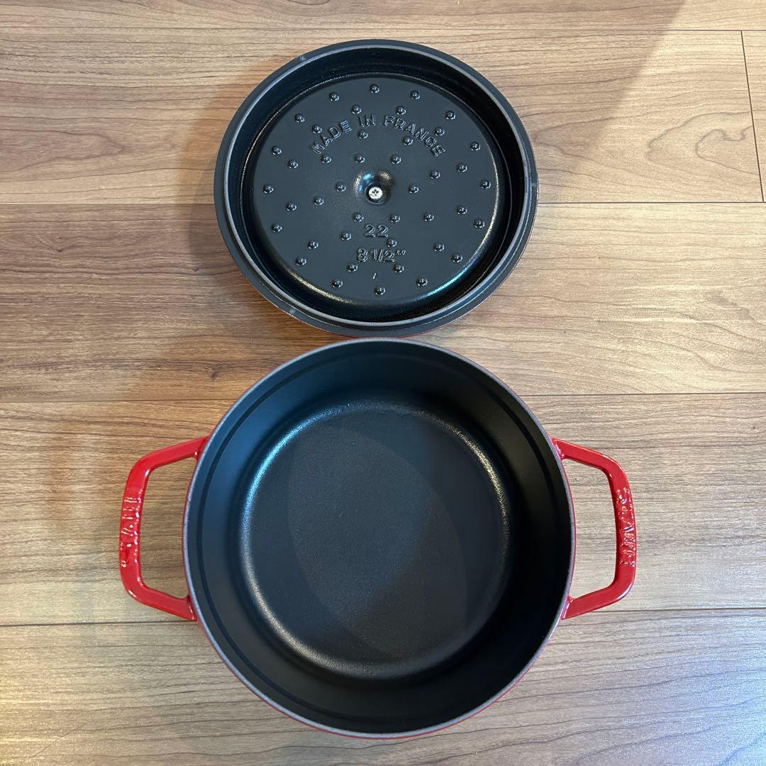 STAUB ストウブ　ピコ・ココット　ラウンド　22cm チェリー　両手鍋 赤