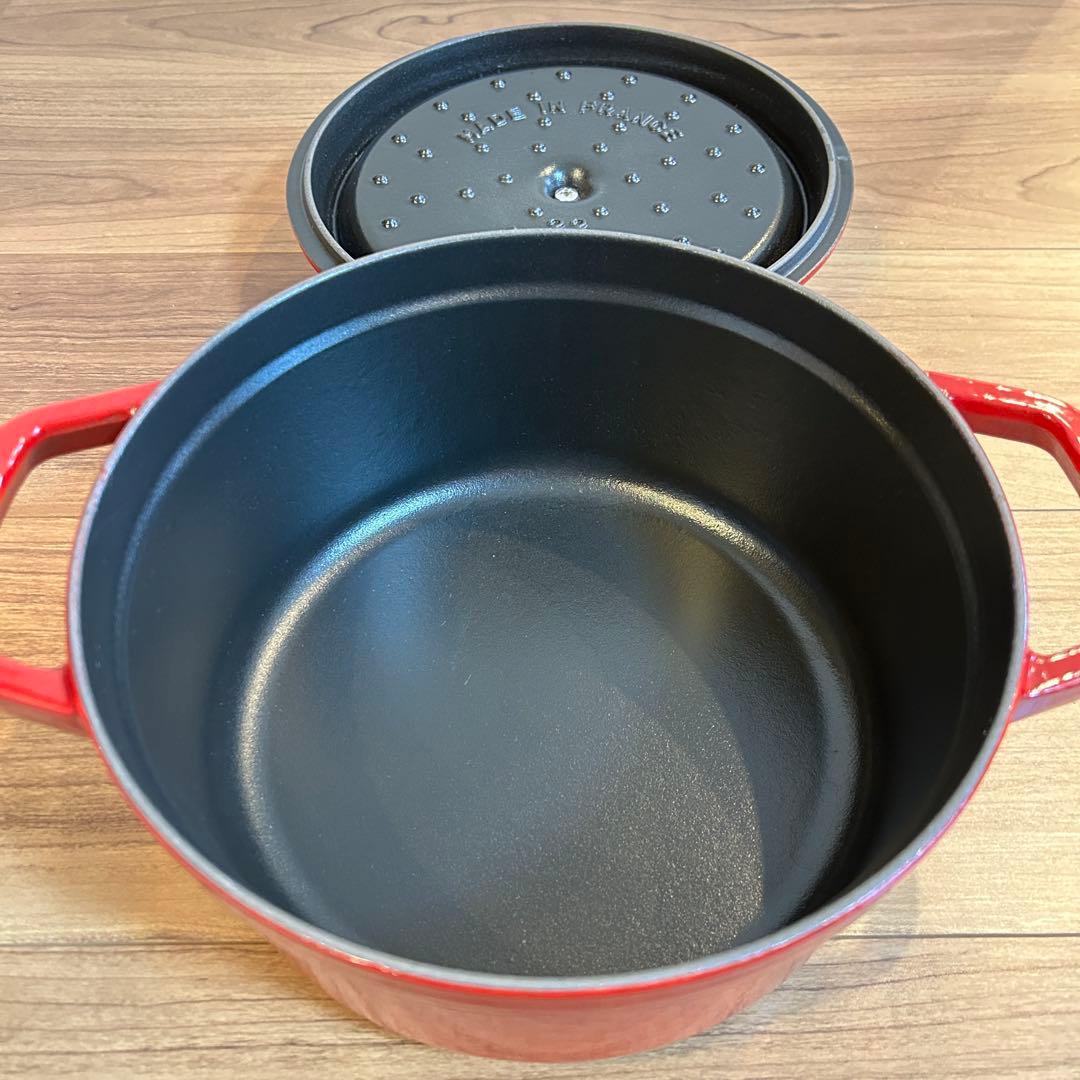STAUB ストウブ　ピコ・ココット　ラウンド　22cm チェリー　両手鍋 赤