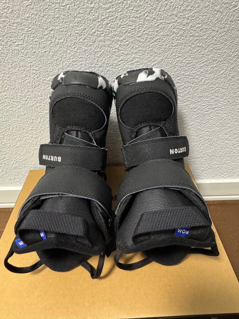 BURTON Mini Grom 子ども用スノーボードブーツ 9C