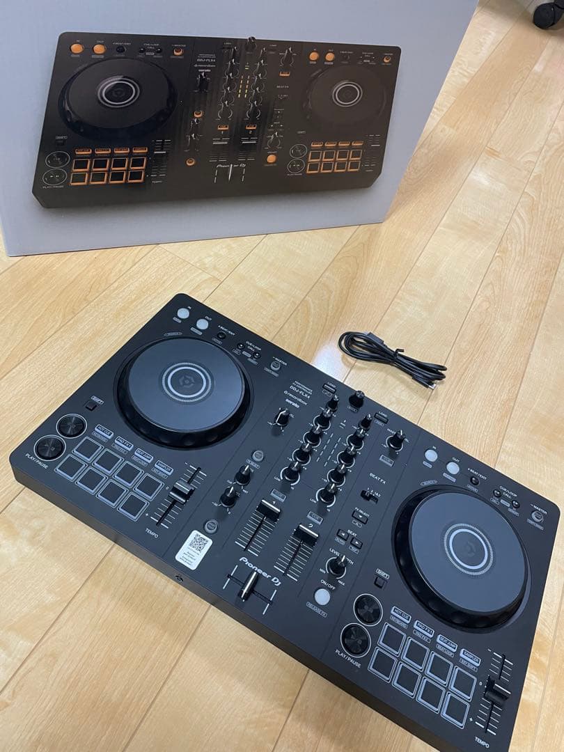 DDJ-FLX4 ブラック　ほぼ未使用