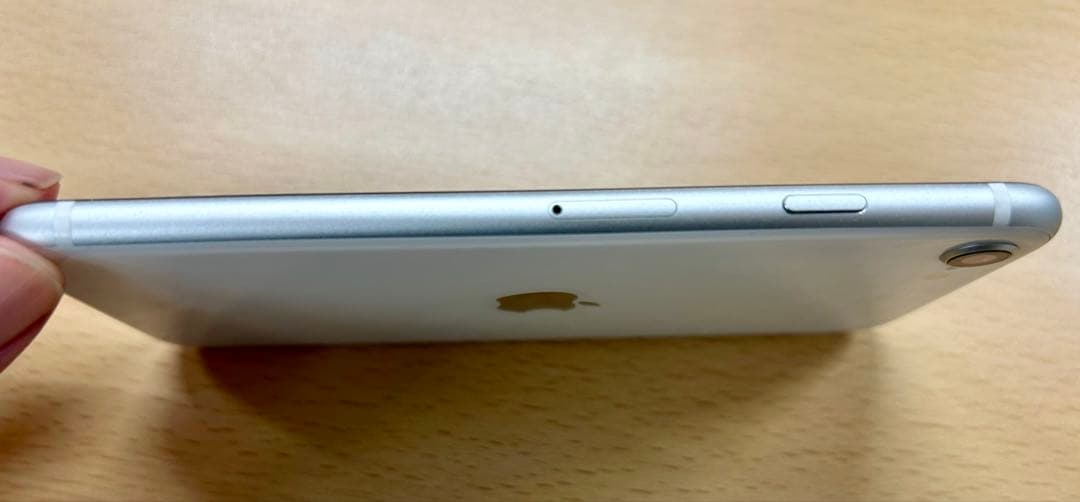 第２世代iPhone SE MHGQ3J/A 64gb