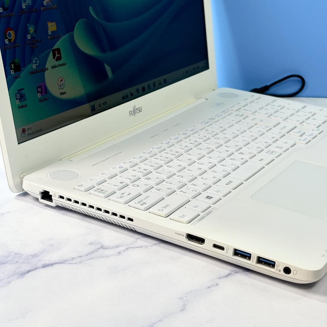 美品！Corei7・16GB・SSD・DVDマルチ・オフィス付・ノートパソコン