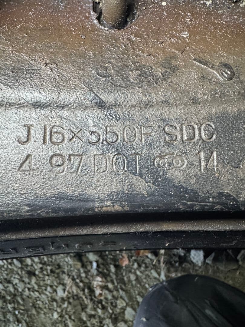 希少　鉄チン　リングホイール　ゲタタイヤ付き　ランドクルーザー70