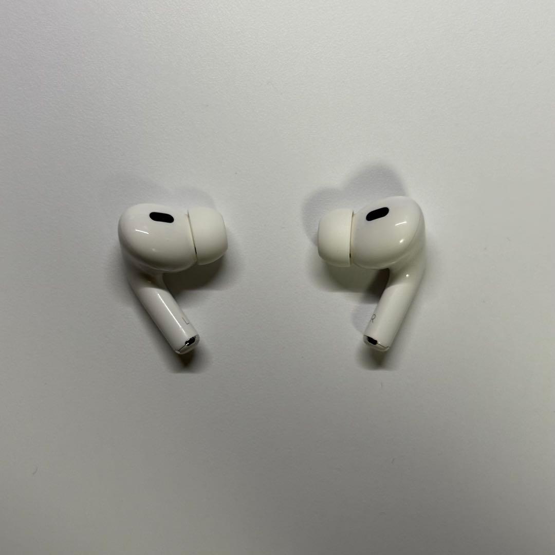 AirPods Pro2 第二世代　本体 付属品完備　充電ケーブル未使用