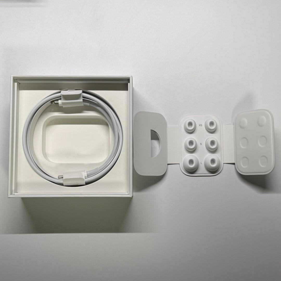 AirPods Pro2 第二世代　本体 付属品完備　充電ケーブル未使用