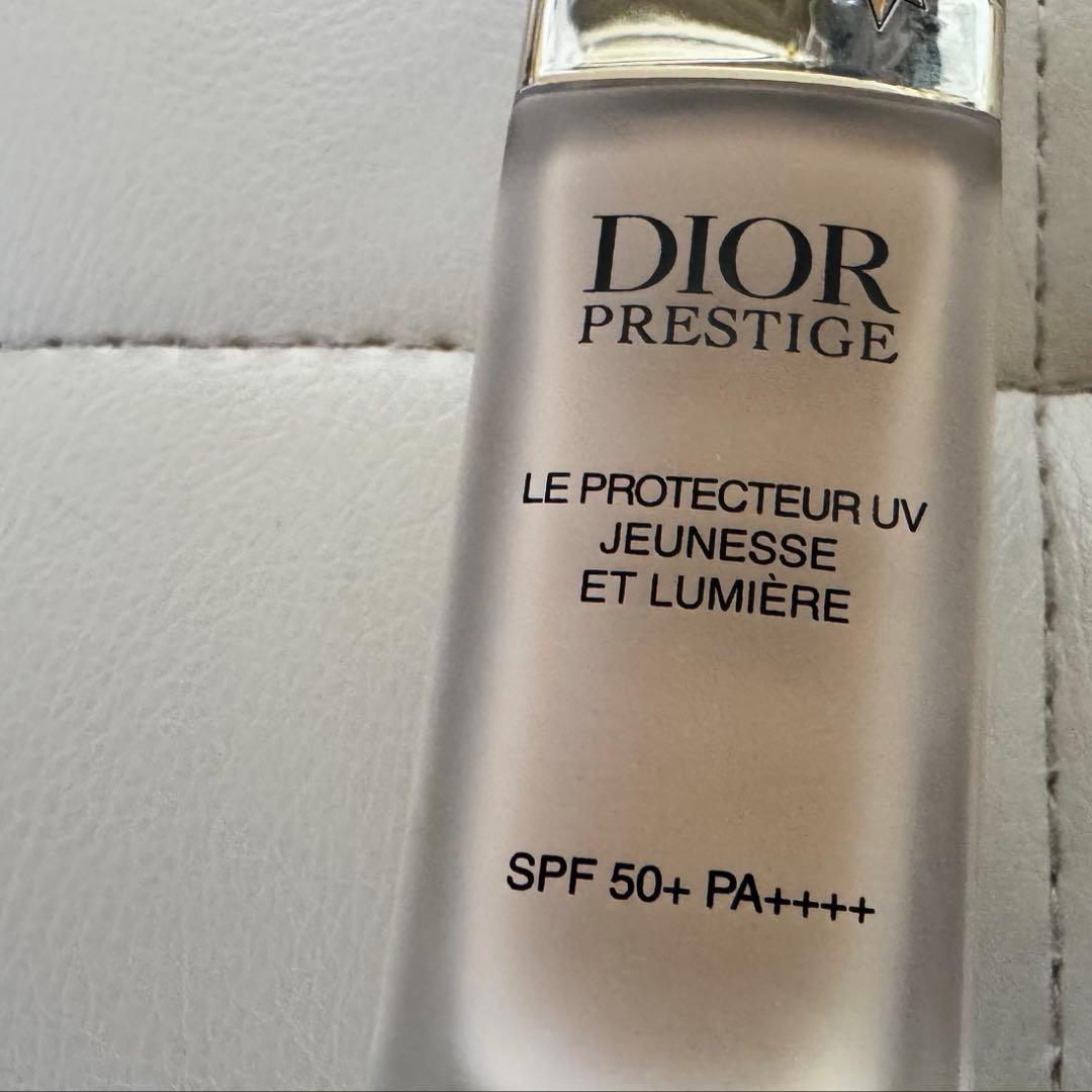 ディオール プレステージホワイトル プロテクターUVルミエールBB01 30ml