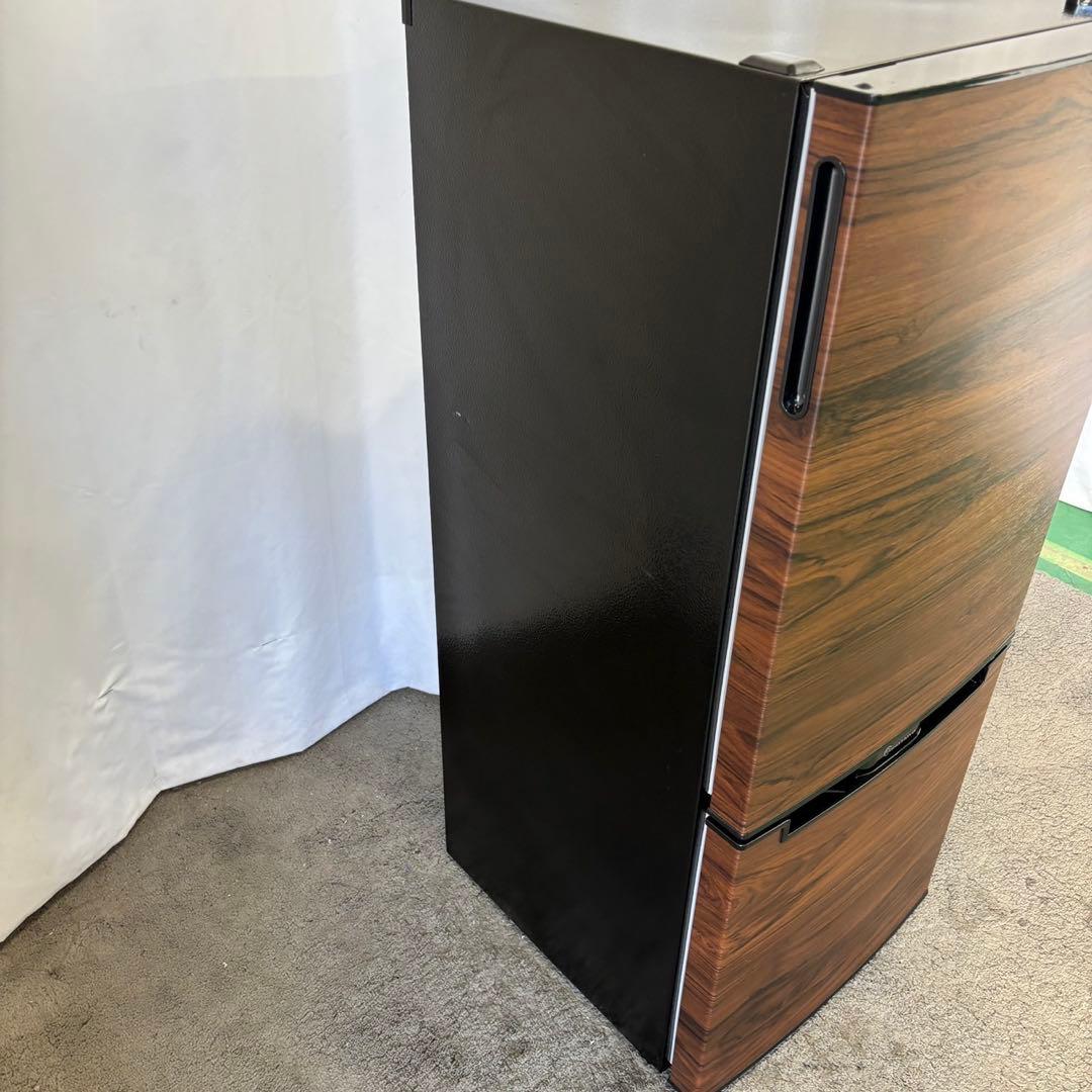 421⭕️未使用　展示品　冷蔵庫　一人暮らし　木目調　おしゃれ　レトロ　設置無料