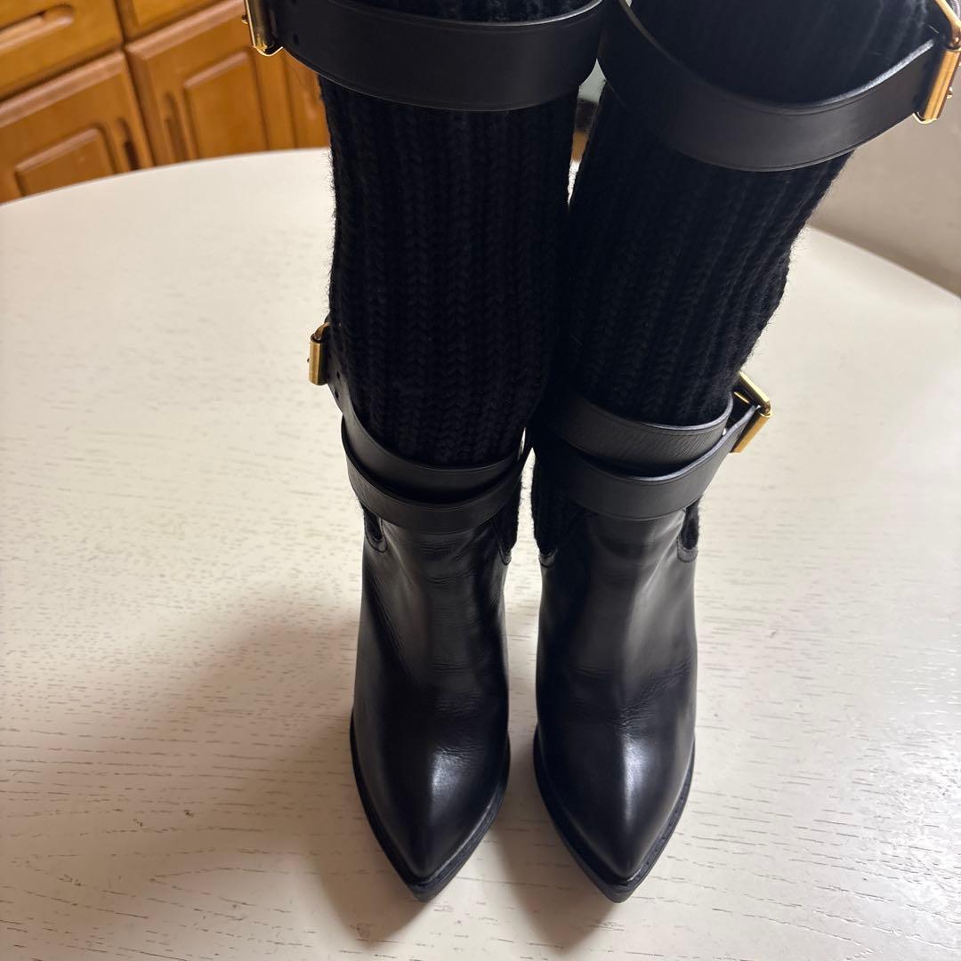 GUCCIバックル付きブラックニットロングブーツ