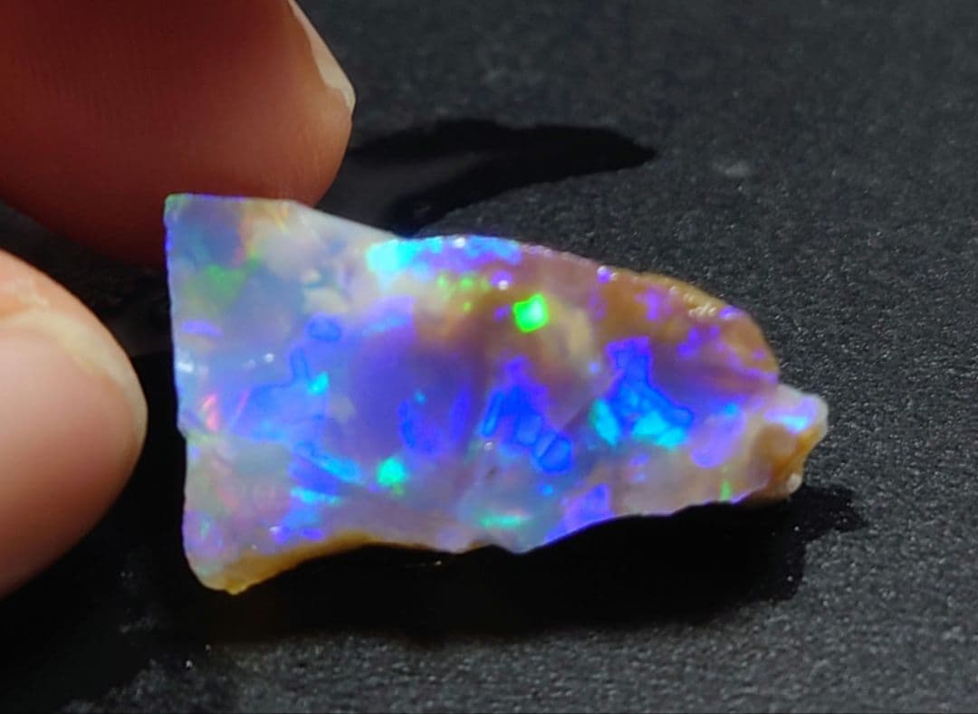 チョーク　エチオピアオパール　ウェロ産　鉱物標本　原石