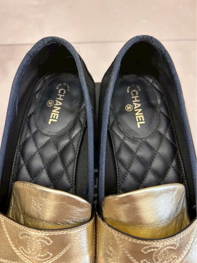 専用　CHANEL ゴールド ブラック ローファー