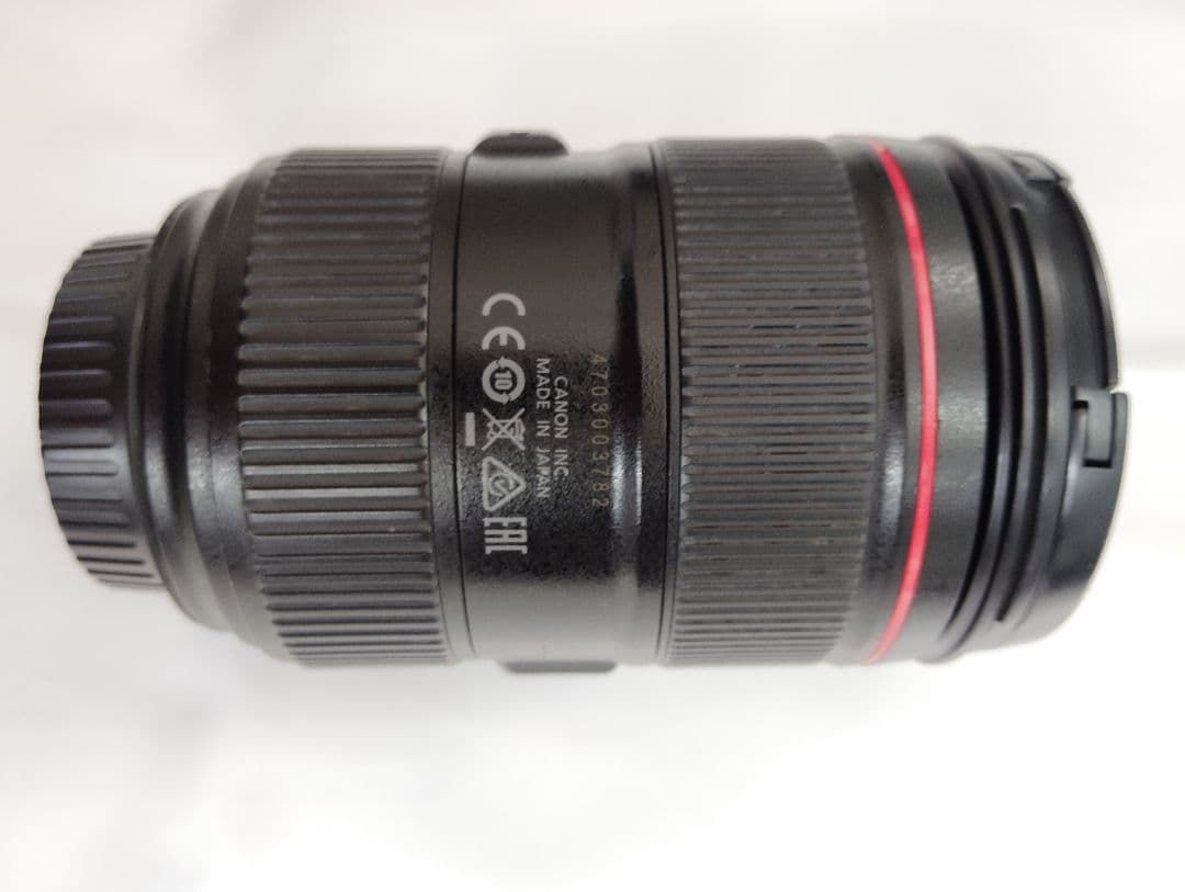 Canon EF 24-105mm f/4L IS II USM　中古品