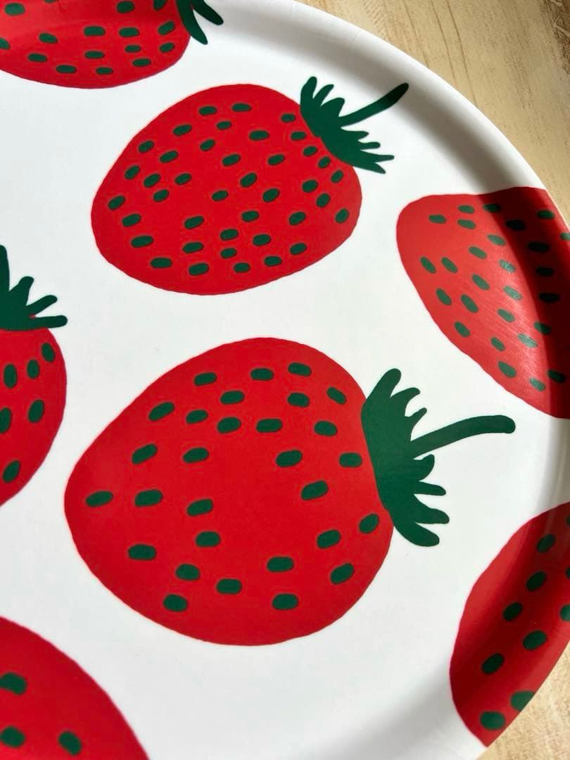 ♠︎新品未使用♠︎マリメッコ　marimekko トレー　トレイ　マンシッカ　いちご