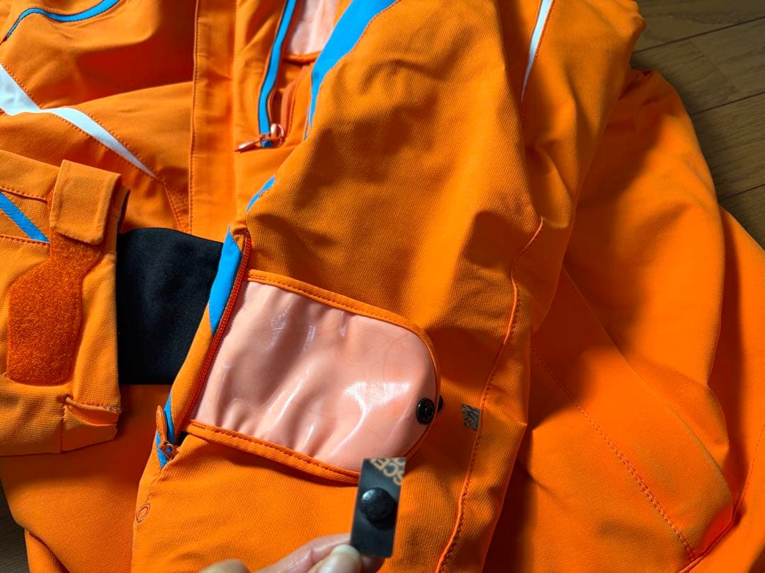 スキーウェア　上下セット　Lサイズ