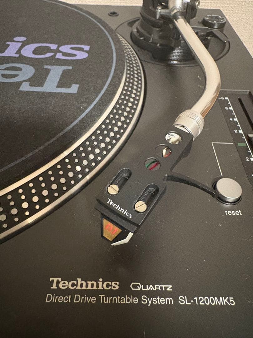Technics SL-1200MK5 ターンテーブル　DJ テクニクス