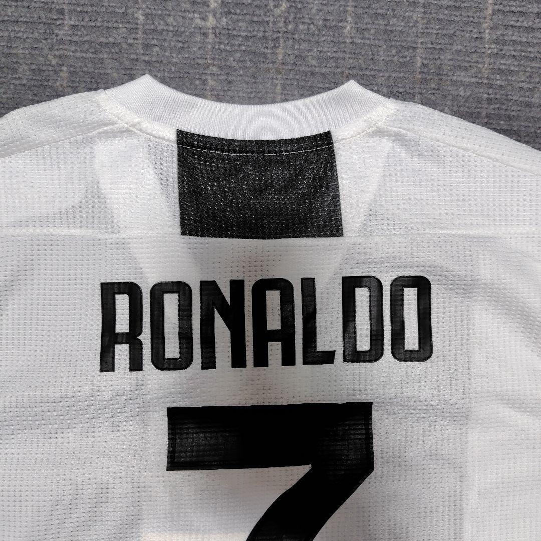 クリスティアーノ·ロナウド・ユベントス・ユニフォーム