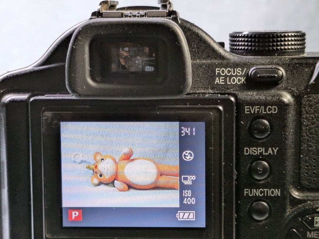 【古いけどキレイ】⚫PanasonicデジタルカメラLUMIX FZ50