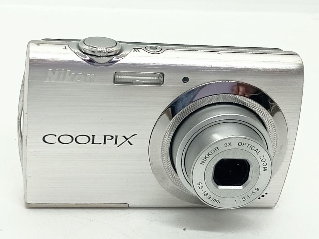 Nikon COOLPIX S230 デジタルカメラ Silver 充電器付き