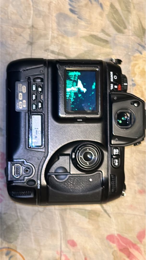 デジタルカメラ Nikon D1