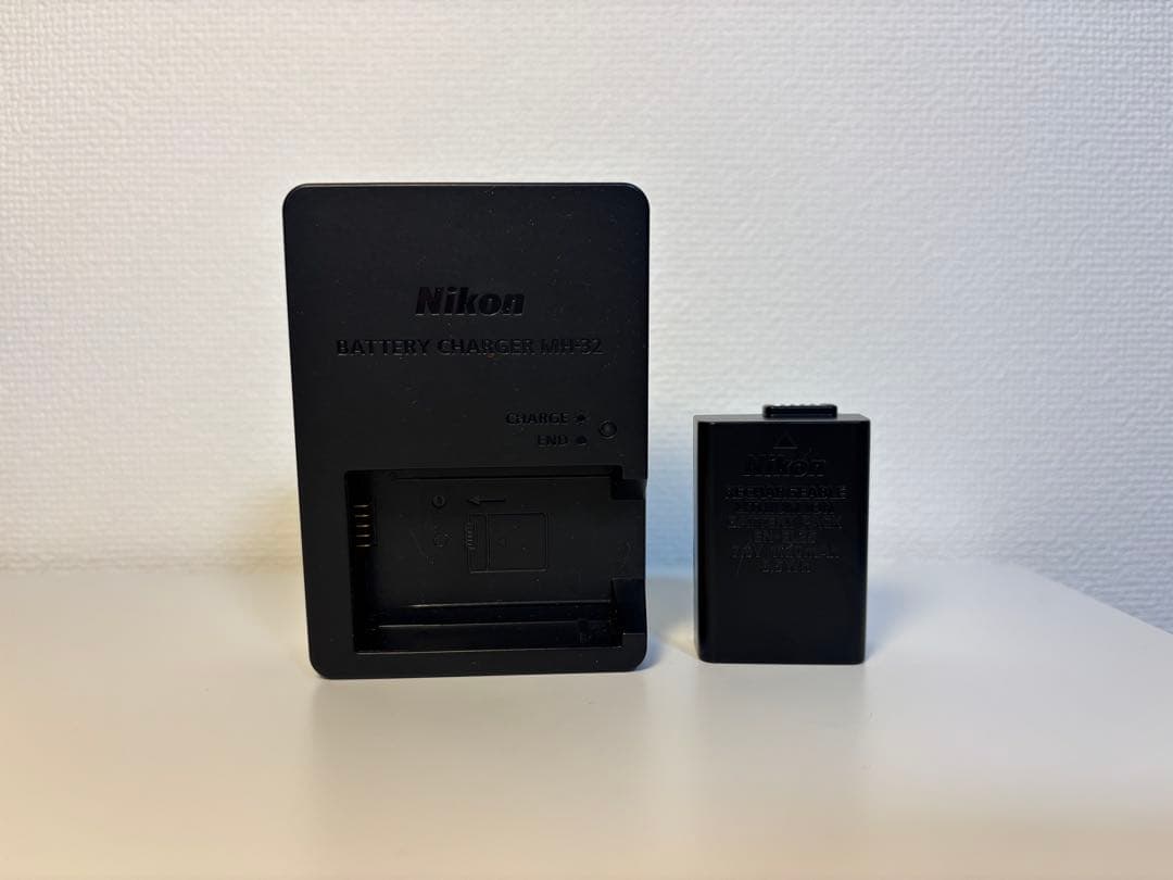 【値下げ】【美品】Nikon Z fc ミラーレスカメラ シルバー レンズキット