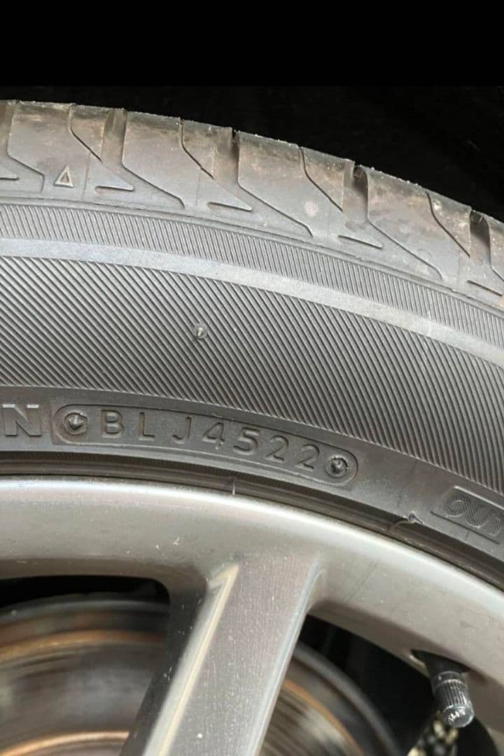 b*4様 225/50R18　レグノ４本　エスティマ純正ホイール付き