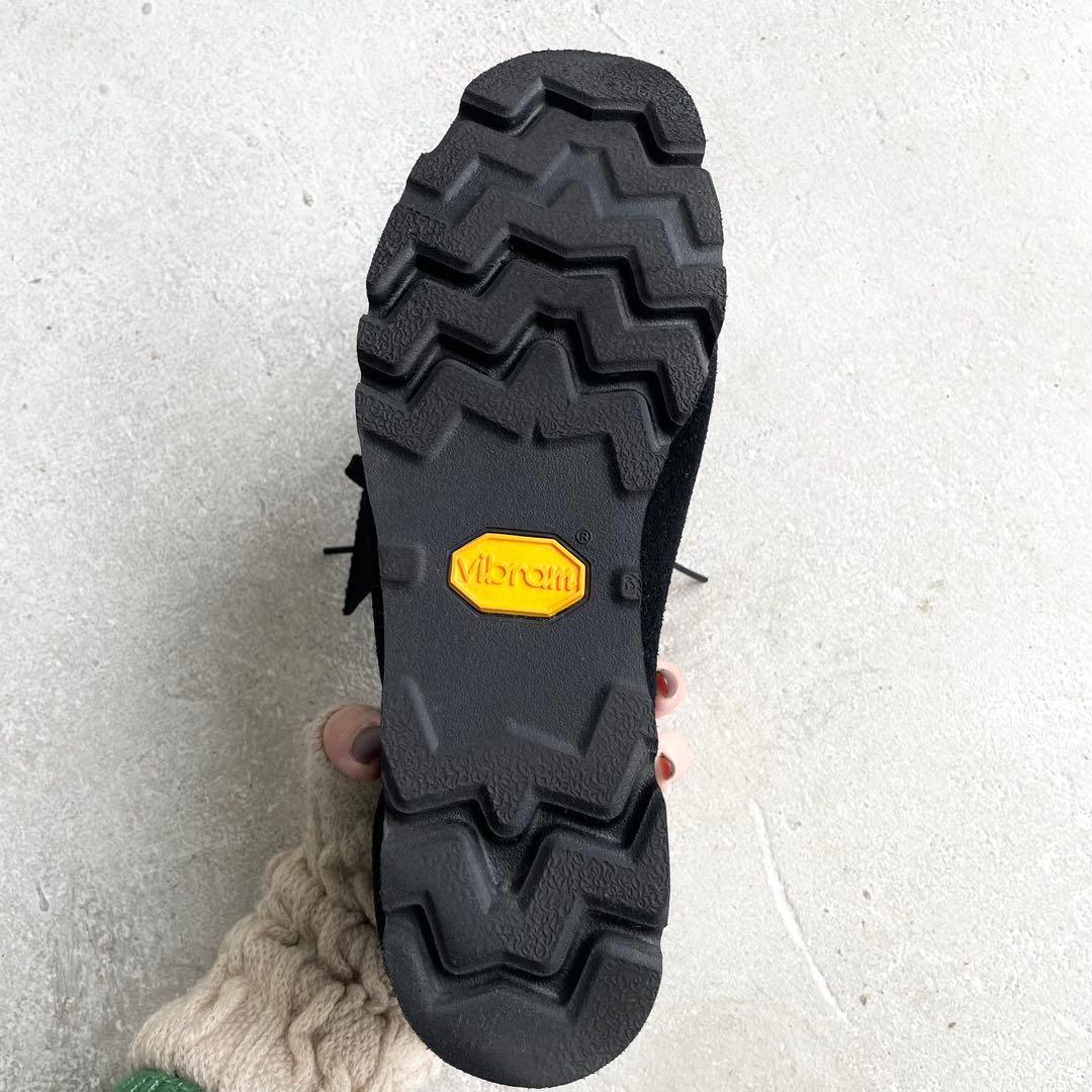 クラークス ワラビー ゴアテックス 黒 スエード 26.5 Vibramソール