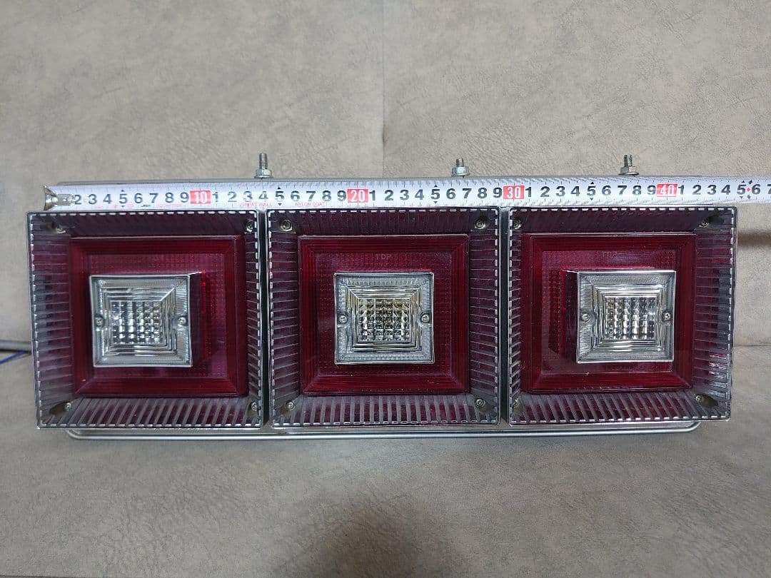 JB 3連角テール 左右セット テールランプ トラック デコトラ ※球なし