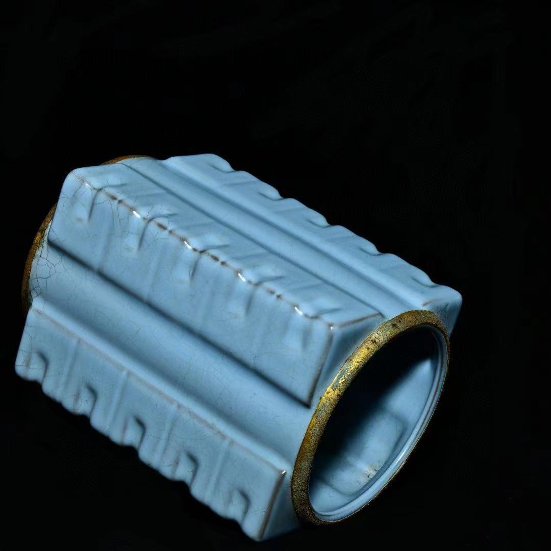 中国古美術・旧蔵の琮式瓶、御題が嵌め込まれた陶磁器・11x19cm・置物・文房具