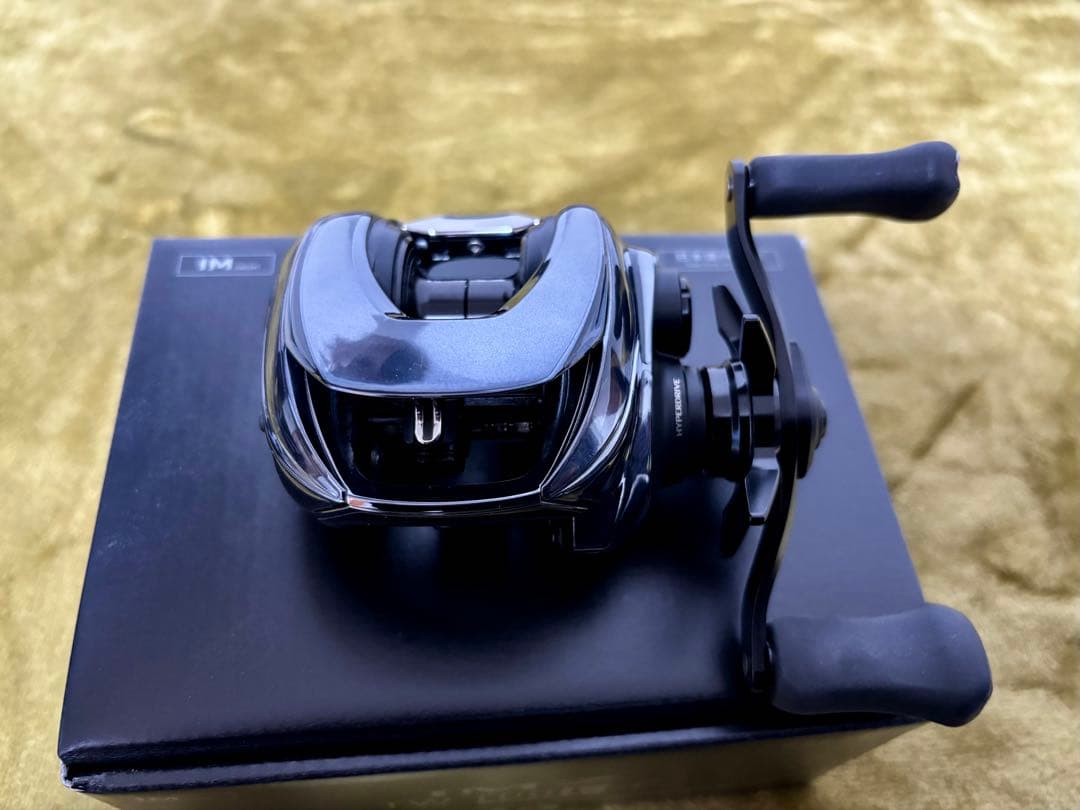 極美品　ダイワ　IMZ TW 100L-C ワーニーズプロテクションデカール貼