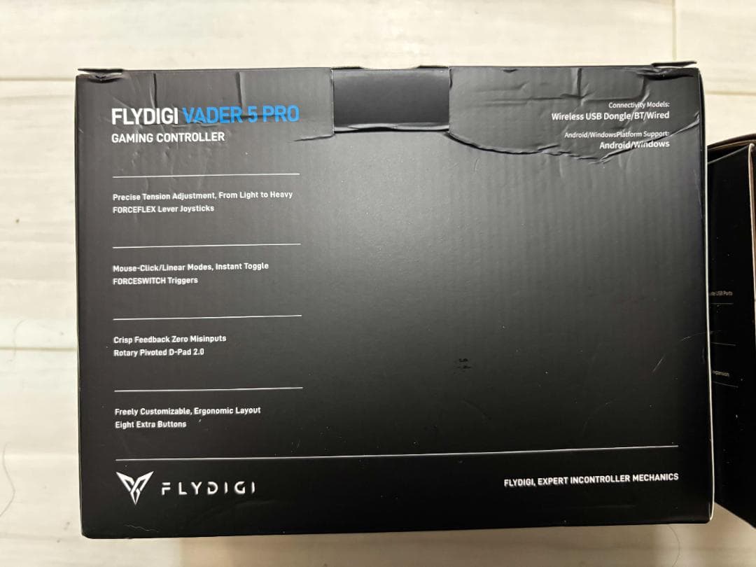 FLYDIGI Vader 5 Pro ゲームコントローラー 充電ドック付属