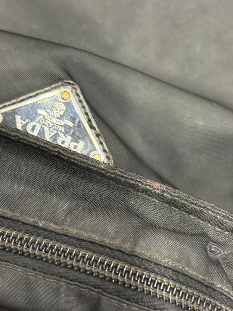 PRADA プラダ　サコッシュ　ショルダーバッグ　ナイロン　ブラック