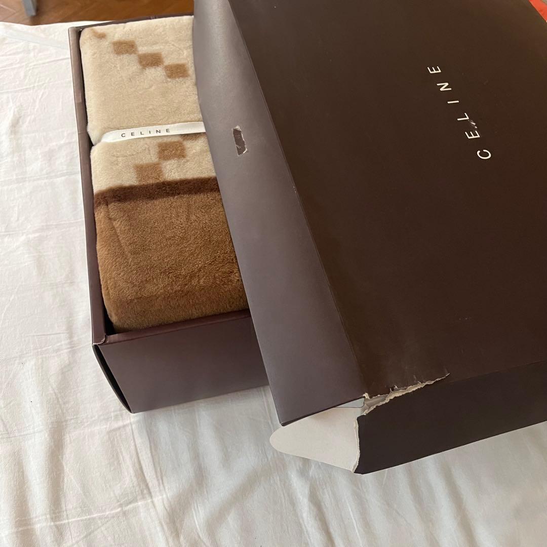 【未使用品】CELINE セリーヌ 毛布 西川産業 アクリル100%