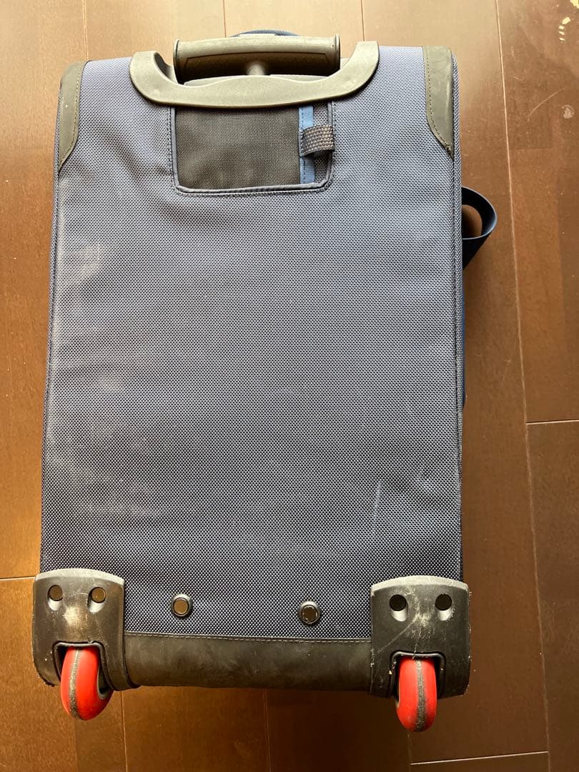 ノースフェイス　 キャリーケース　ブルーカラー