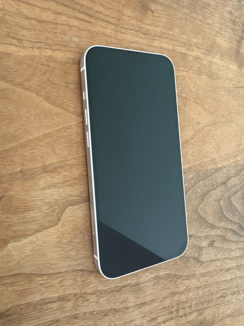 ピンクのiPhone 13