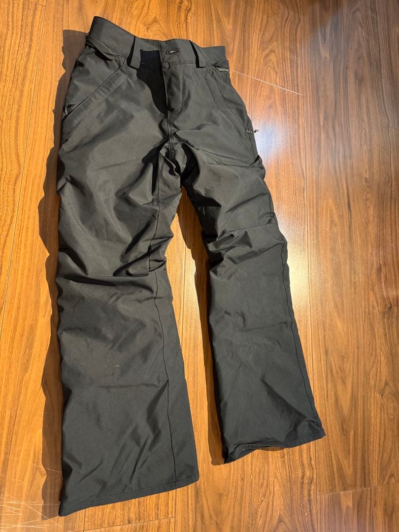 着用1回　volcom キッズウエア　上下セット　sizeS(10)