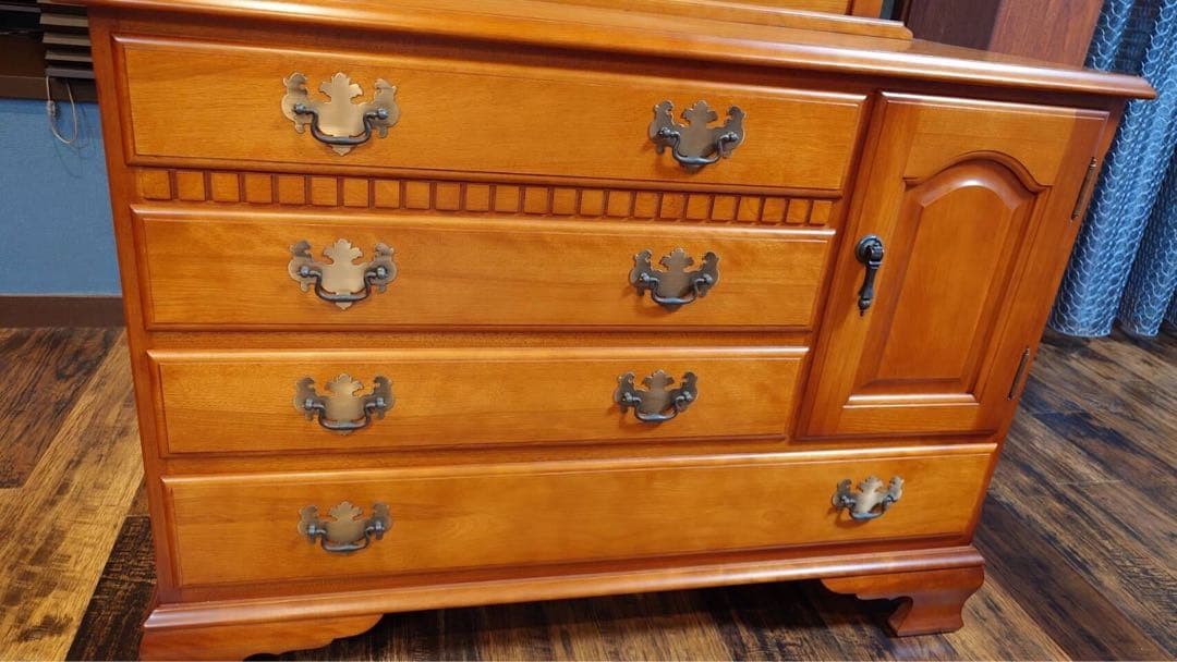 週末セール【新品・未使用】美品 横浜ダニエル チェストドレッサー ラウンド鏡付