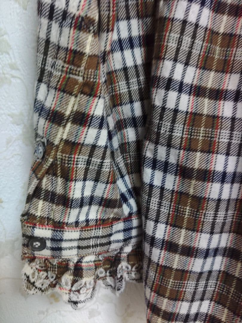 45R インドネルのフリルプルシャツサイズ３ 茶と黒チェック