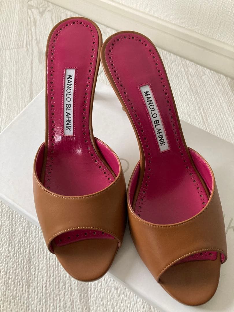 ManoloBlahnik JADAミュール
