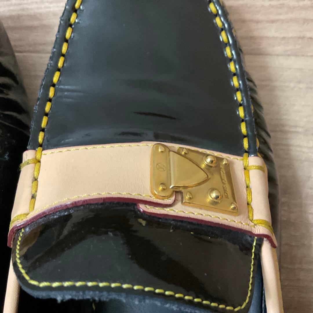 美品LOUIS VUITTONフラットシューズエナメル