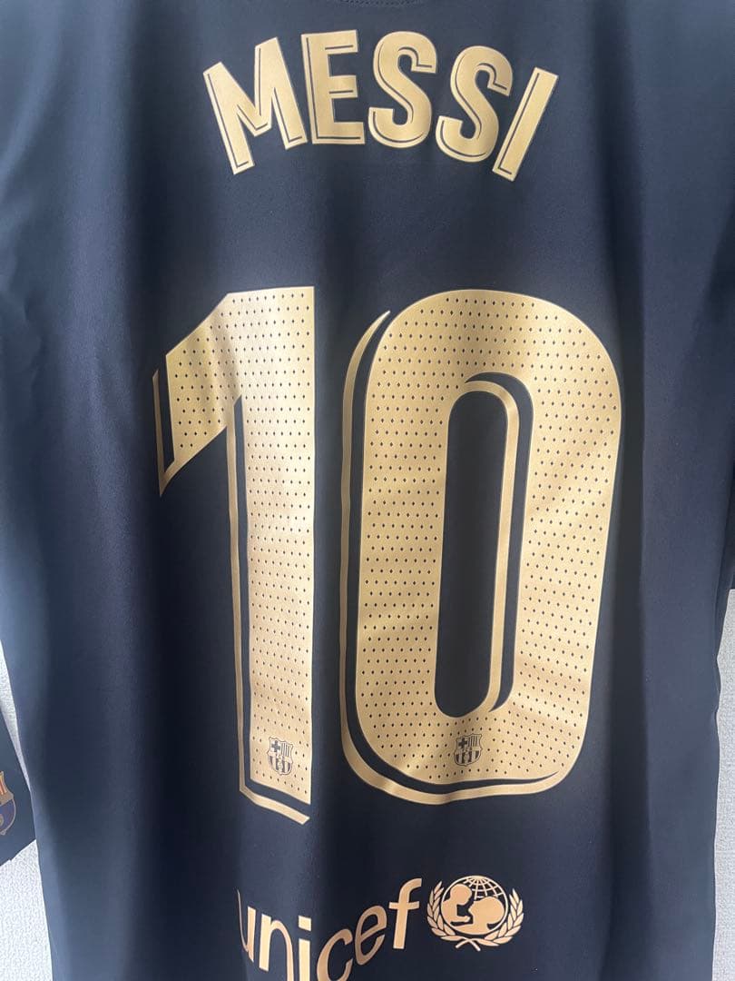 新品・未使用　メッシ10 FC Barcelona Nike Mサイズ　黒×金