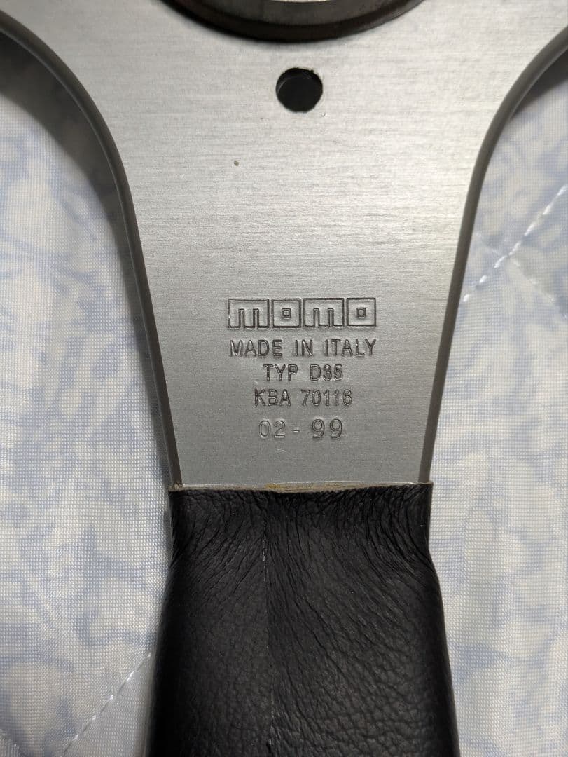 momo D98 ステアリング 本体