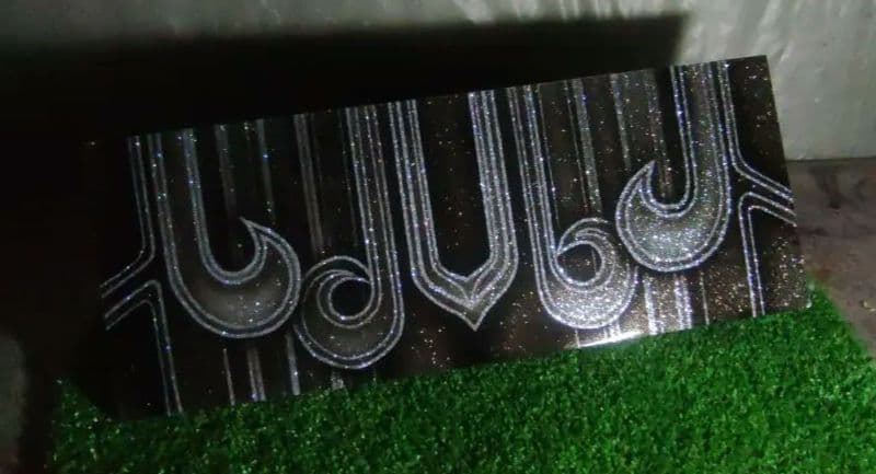 ローライダー パターントップ アートパネル 黒地 銀色装飾