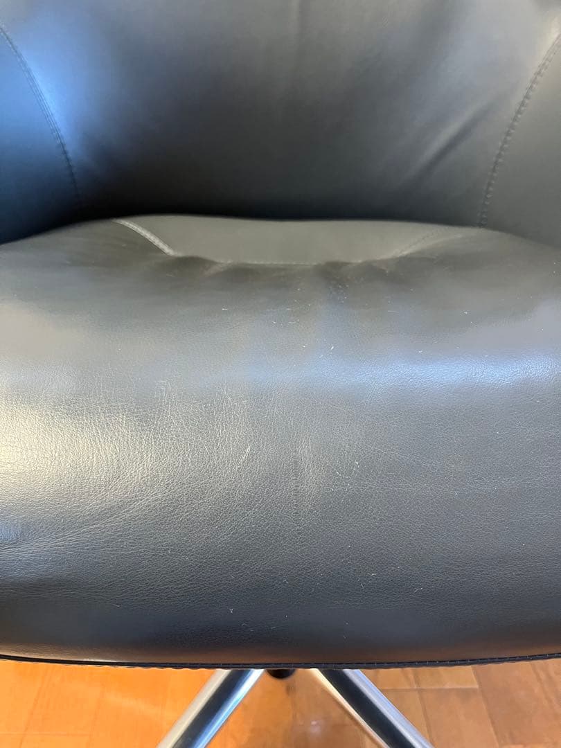 キールハワー　CONA 本革デスクチェア　総革　モダン　ミッドセンチュリー