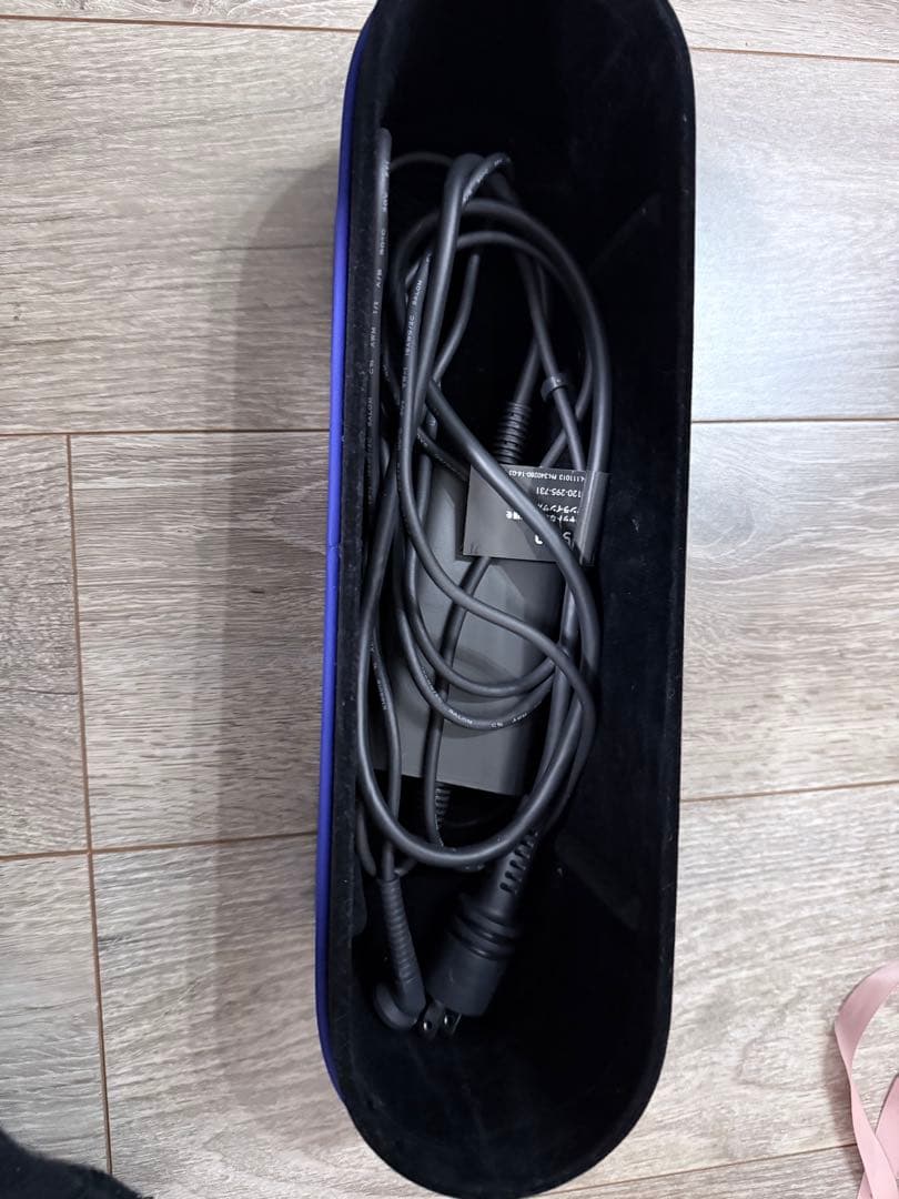 使用回数少　(美品)ダイソンヘアアイロン