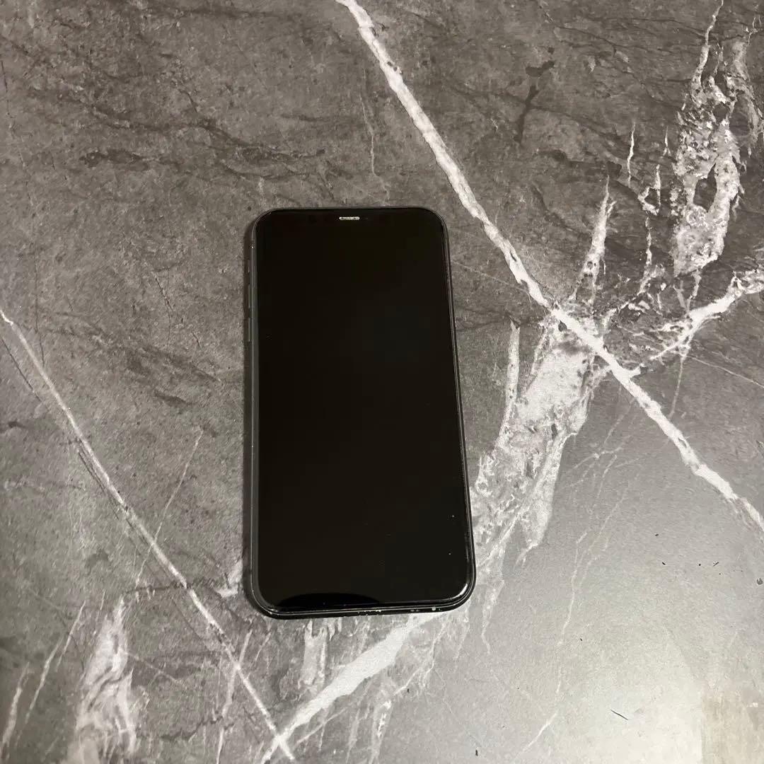 Apple iPhone 11 ブラック本体256gb ネットワーク利用制限無し