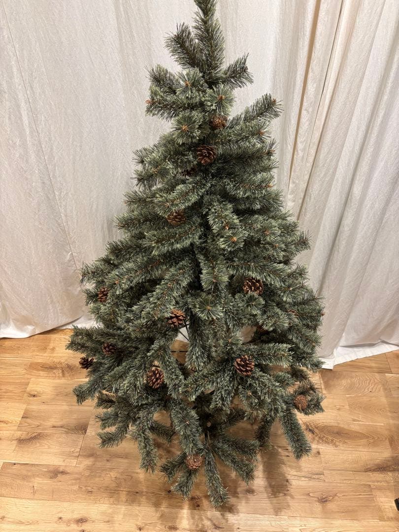 ニコアンド　クリスマスツリー 松ぼっくり付き 150cm