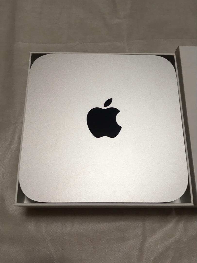 極美品　Apple Mac mini おまけ付き
