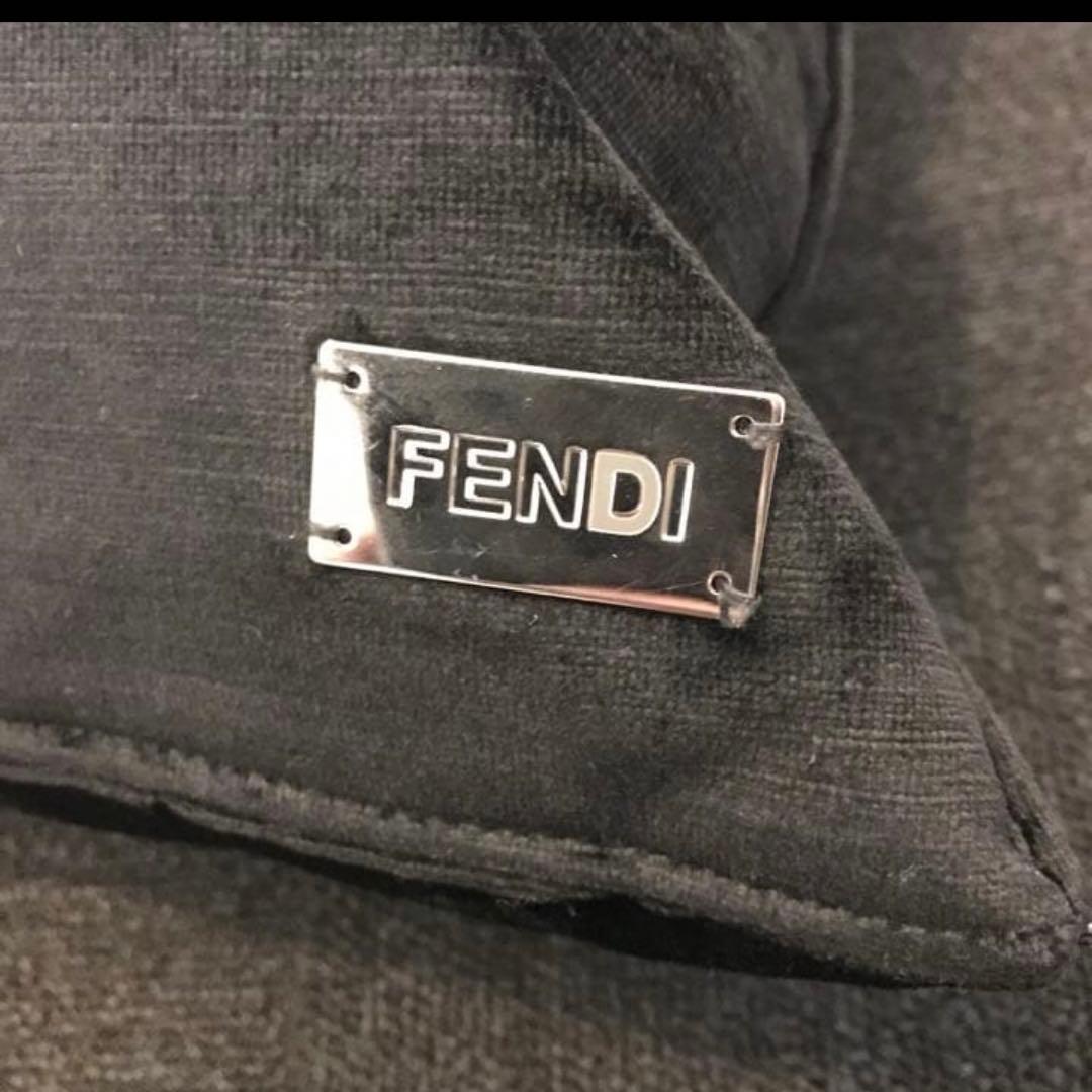 フェンディ クッションカバー