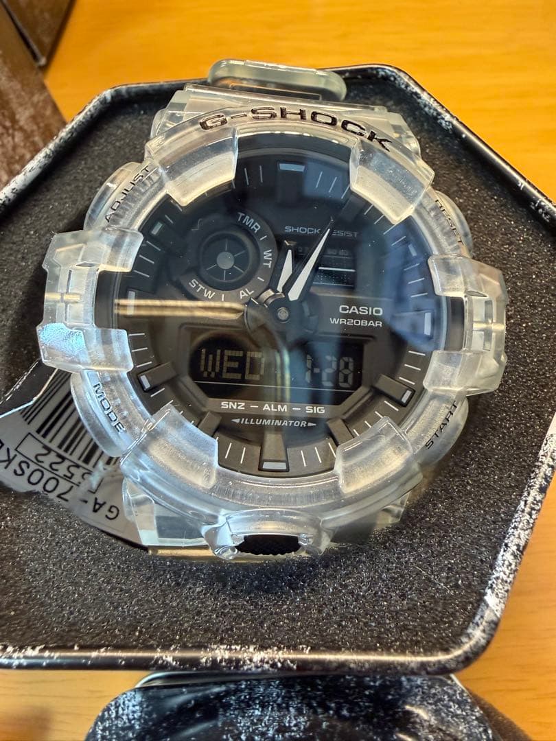 未使用　G-SHOCK　Gショック GA-700SKE-7AJF