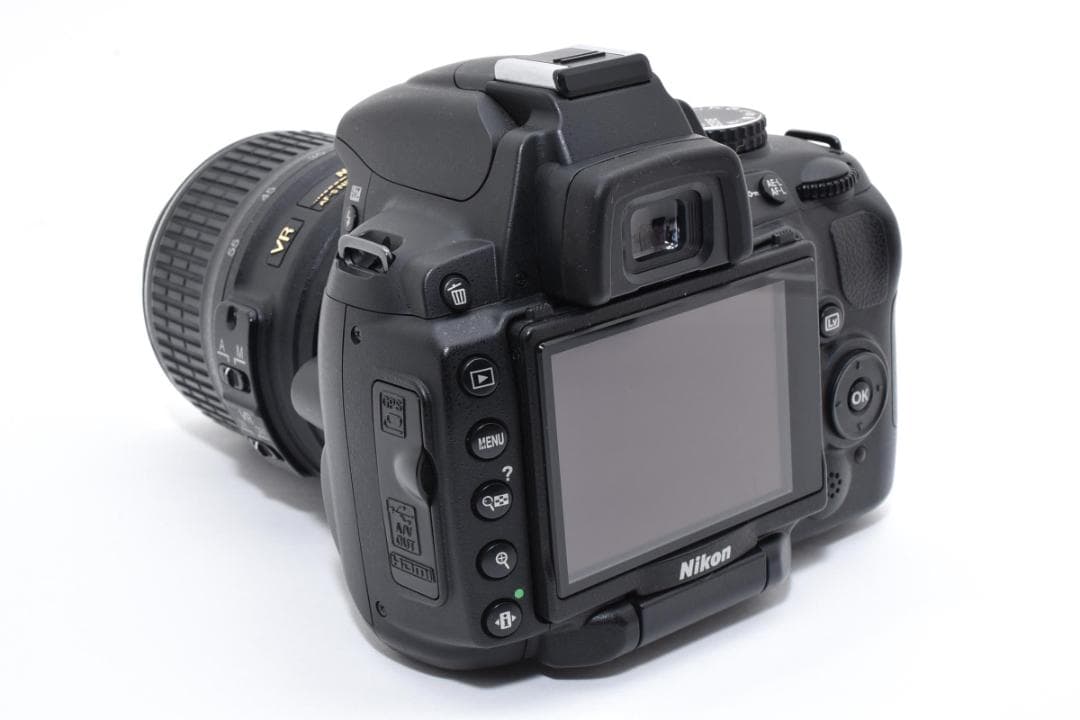 ■ 美品・極少S数1885回 ■ ニコン Nikon D5000 レンズキット